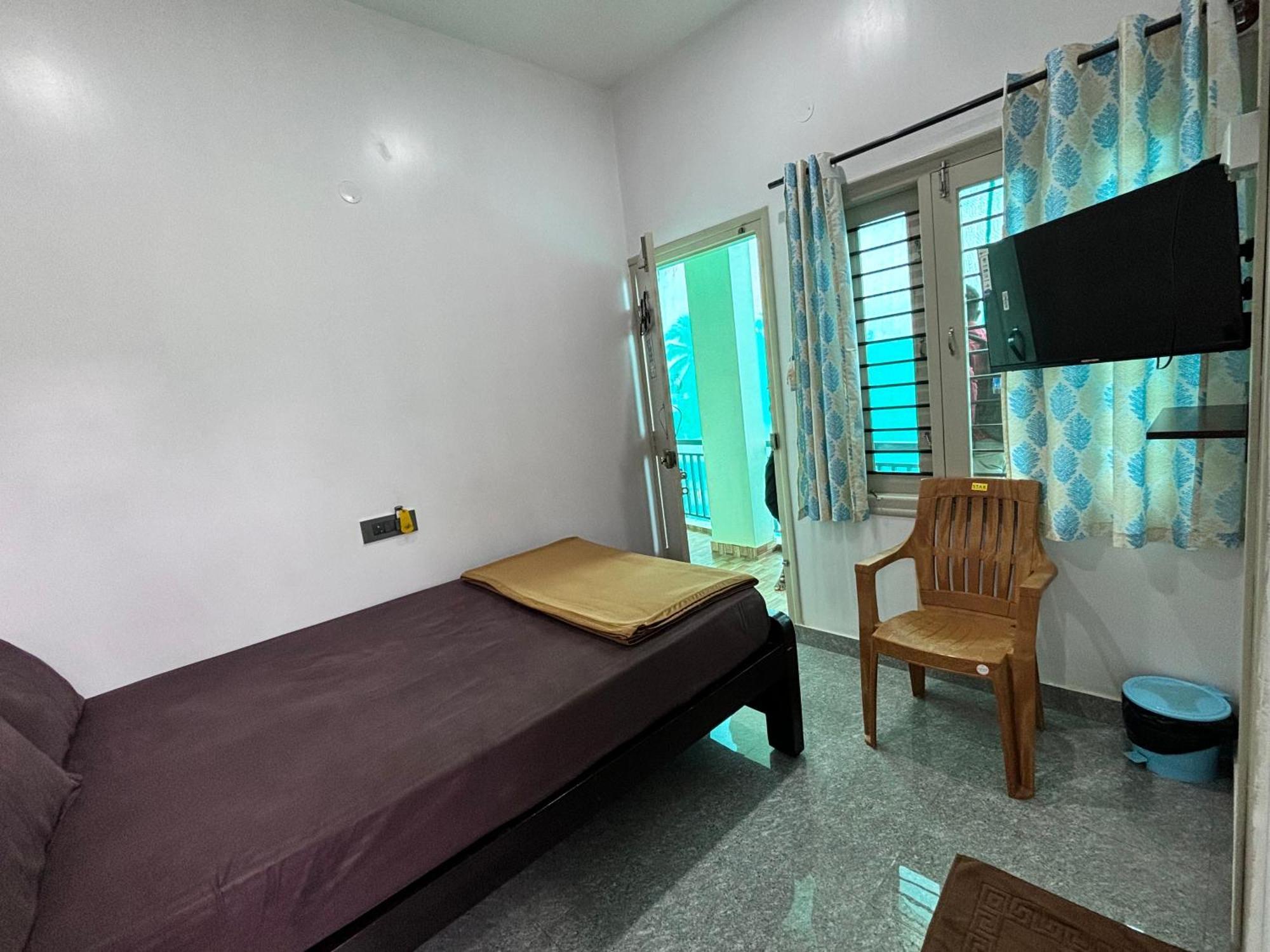 Sri Siri Lodge And Hotel Chikmagalūr Eksteriør billede